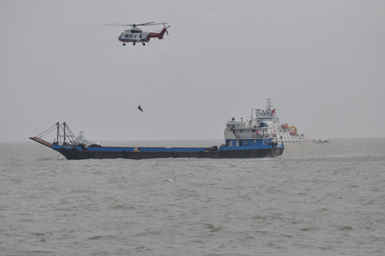 粵港澳首次在內(nèi)地舉行海上聯(lián)合搜救演習(xí)