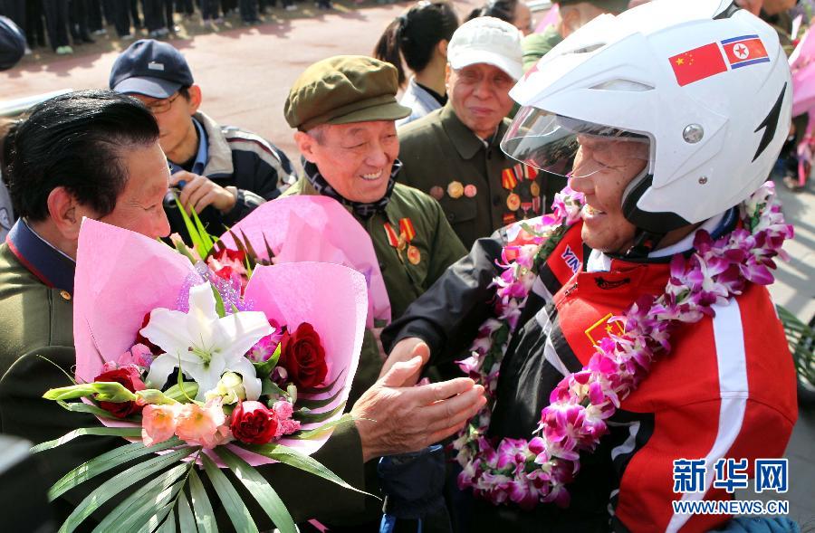 探險(xiǎn)勇士王龍祥單騎摩托重走抗美援朝路