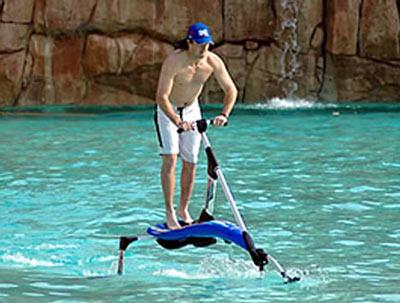 揭秘四款新奇交通工具:海底摩托水下暢游