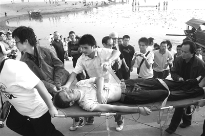 大學(xué)生結(jié)人梯救人3人溺亡續(xù):集體申報(bào)見義勇為